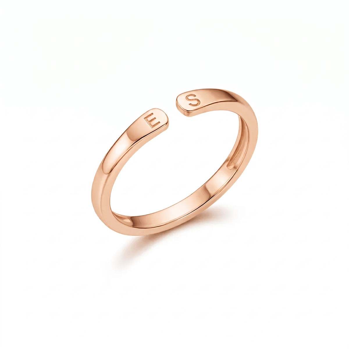 Anillo Abierto con Dos Iniciales Personalizado